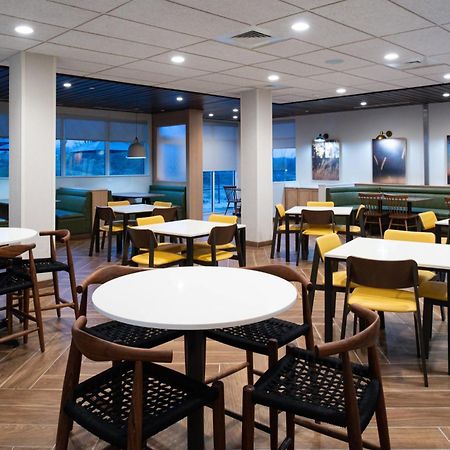 夏洛特大学研究园万豪万枫套房酒店 外观 照片